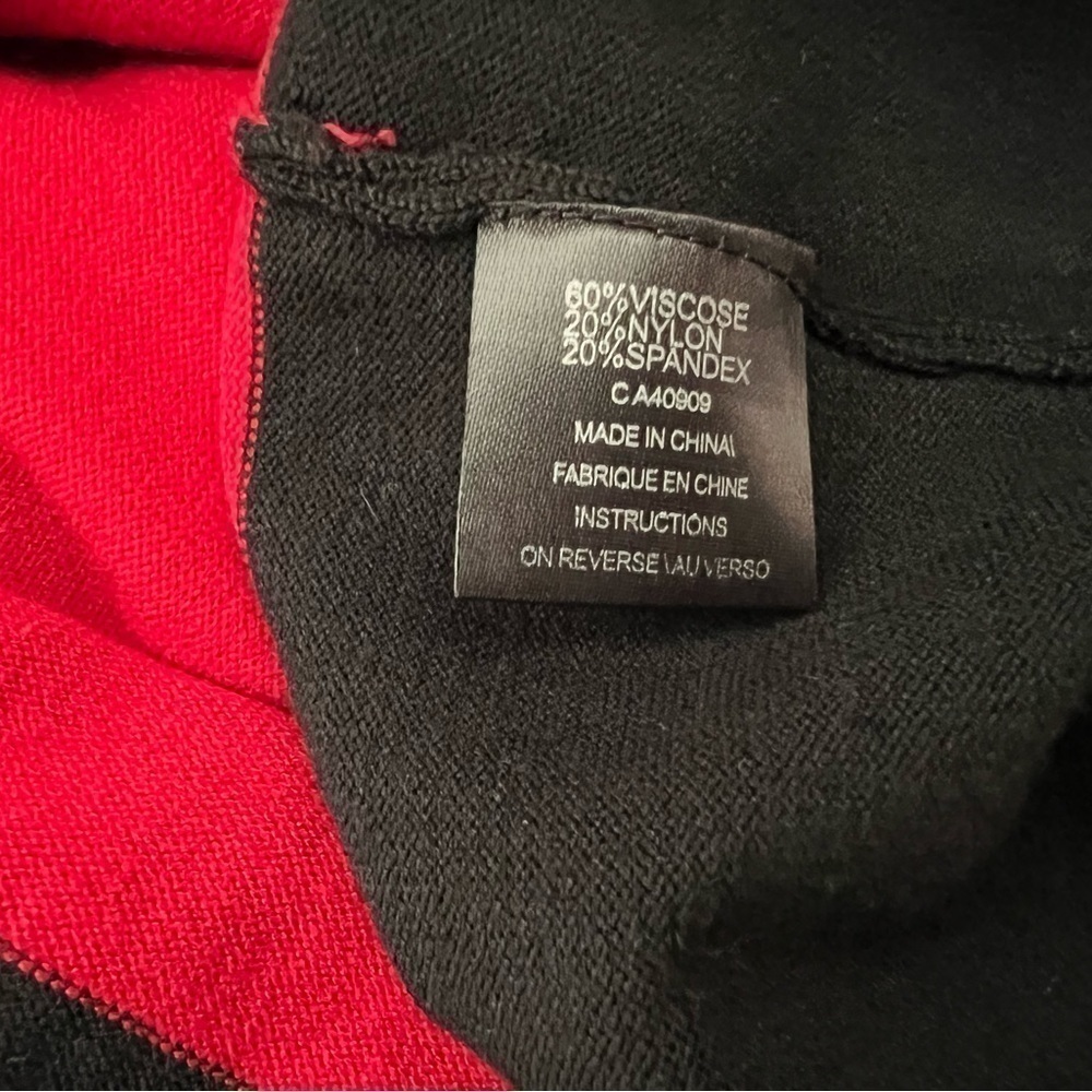 LIMITÉ Red & Black Striped Knit Fitted Sweater Dress Stretchy Bodycon Size M/L - Picture 6 of 6